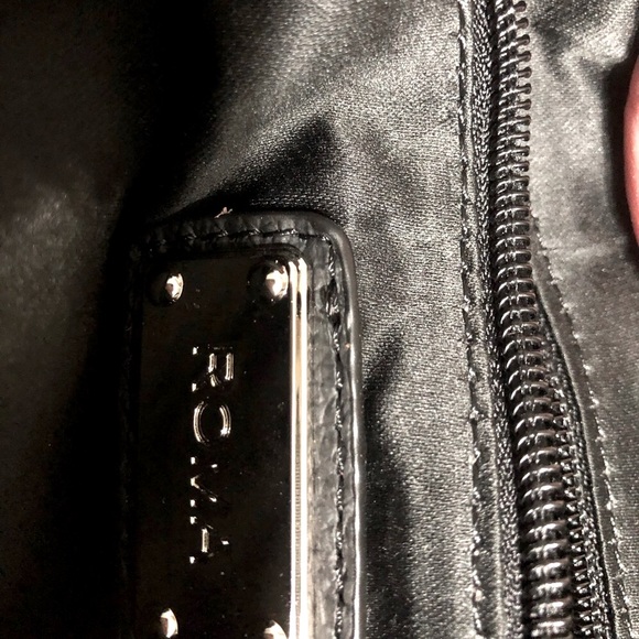 🆕Concealed weapon leather 🔫 locking compartment for gun🔫 leather handbag NWT - Picture 5 of 16